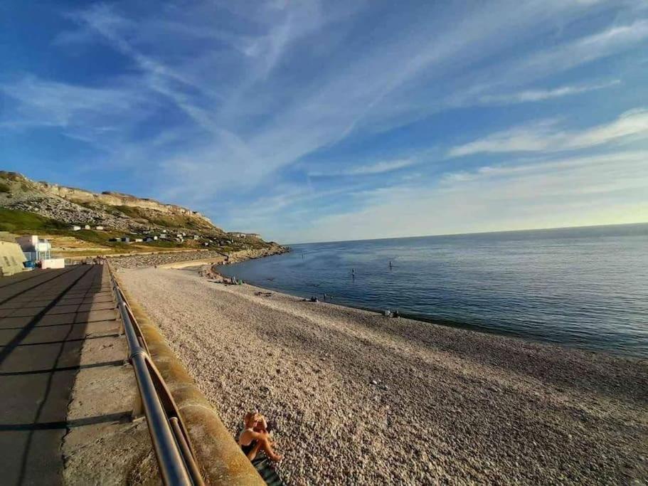 Sea View Cottage In Dorset, Portland Eksteriør billede